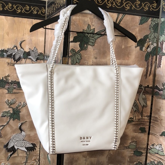 New…DKNY white shoulder bag…silver chains design front and back…lots of room - Picture 5 of 9